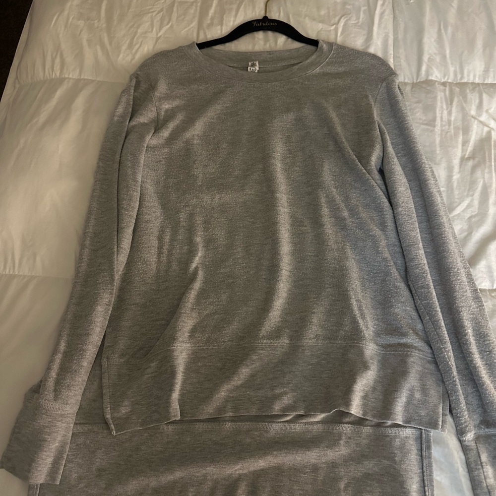 Alo Split Hem Long Sleeve Top
